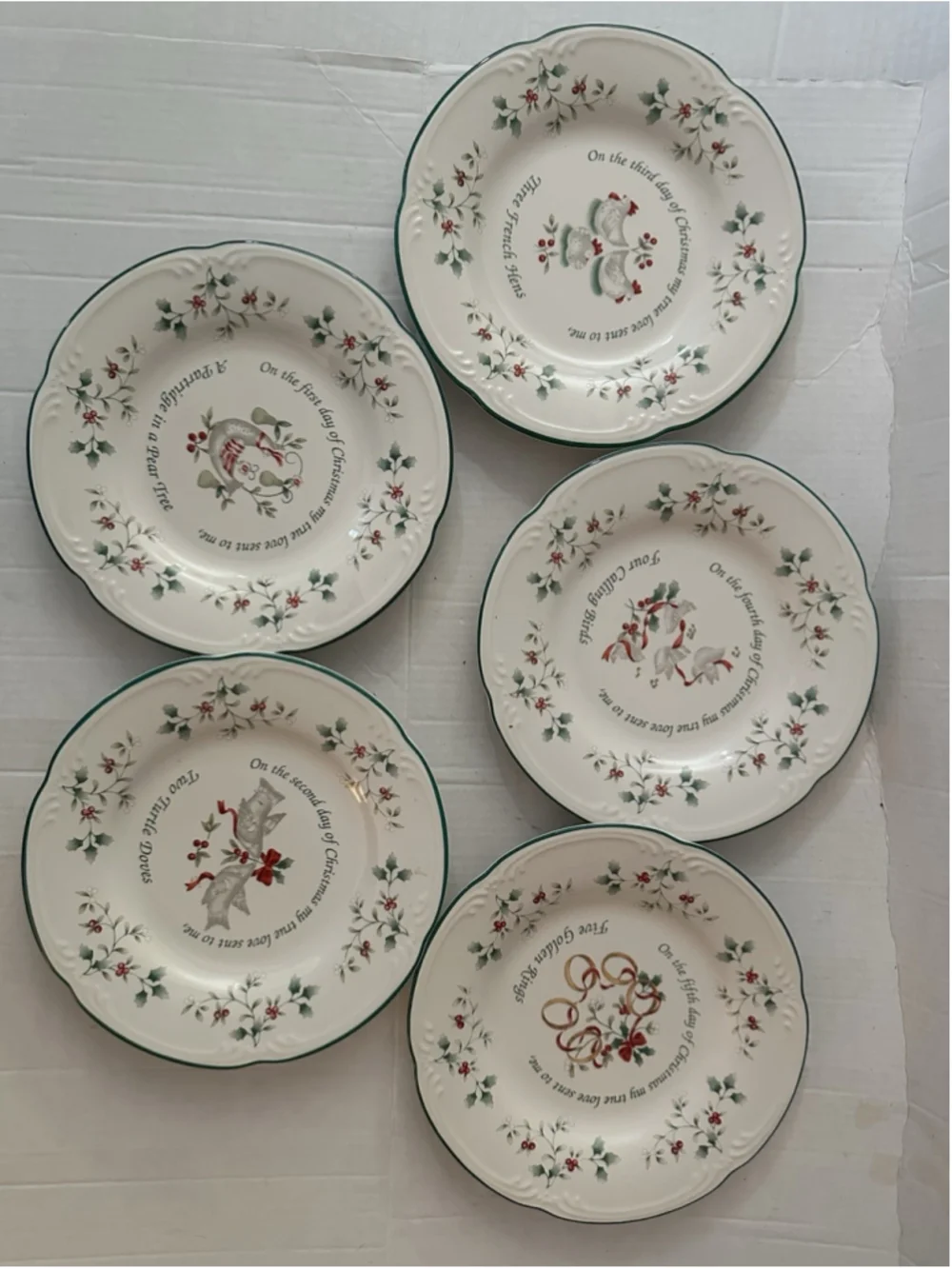 Pfaltzgraff 12 Days of Christmas Days 1-5 Winterberry Set of 5 Appetizer Plates